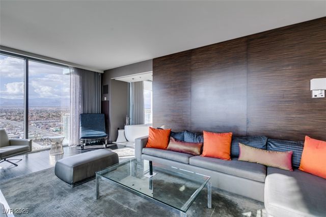 4381 West Flamingo Road 3121, Las Vegas, NV 89103