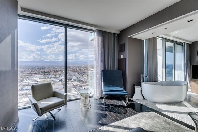 4381 West Flamingo Road 3121, Las Vegas, NV 89103