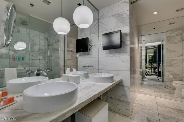 4381 West Flamingo Road 3121, Las Vegas, NV 89103