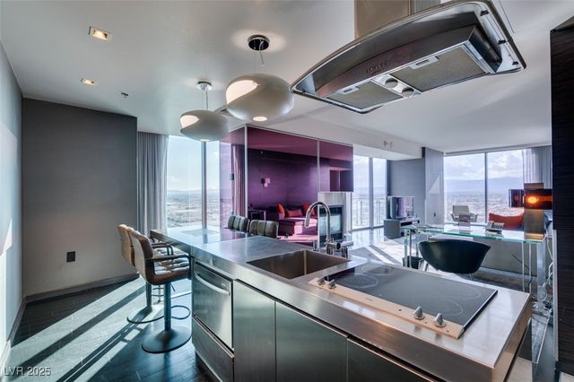 4381 West Flamingo Road 3121, Las Vegas, NV 89103