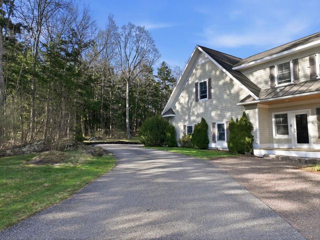 132 Point View Drive, Shelburne, VT 05482