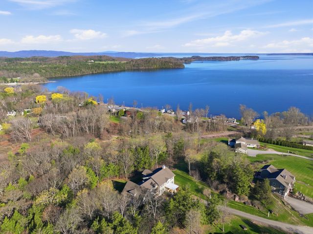 132 Point View Drive, Shelburne, VT 05482