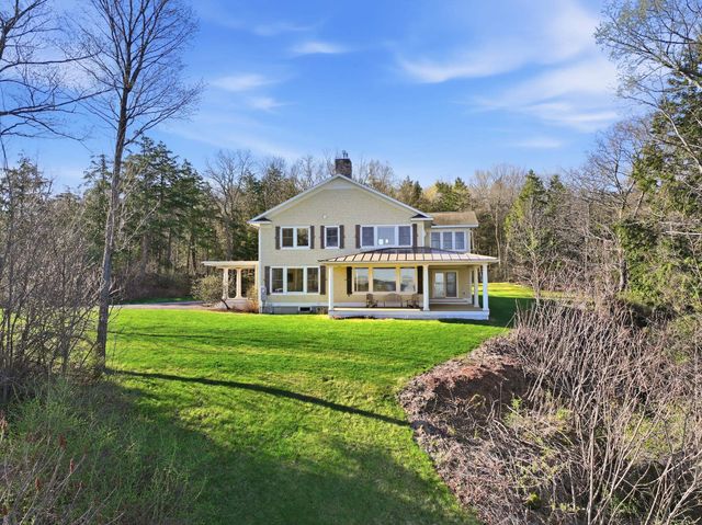 132 Point View Drive, Shelburne, VT 05482