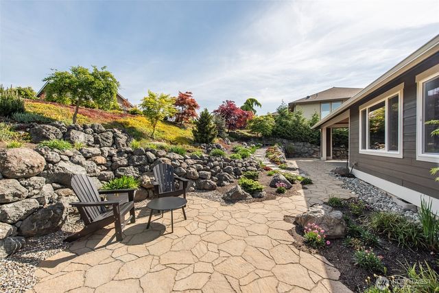 320 Morgison Loop, Sequim, WA 98382