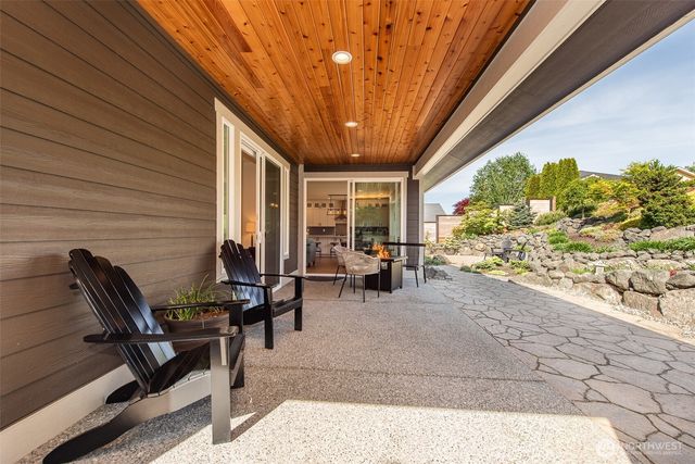 320 Morgison Loop, Sequim, WA 98382