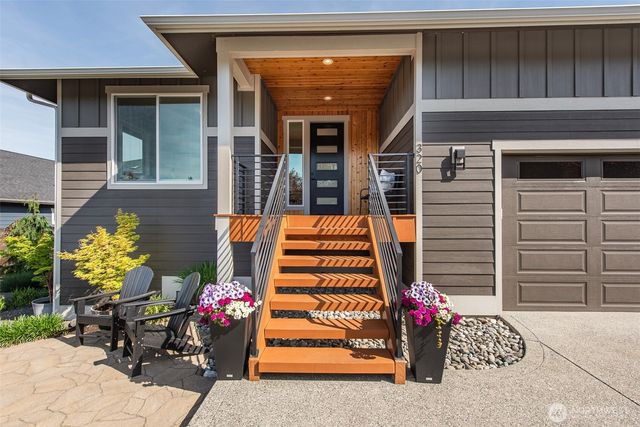 320 Morgison Loop, Sequim, WA 98382