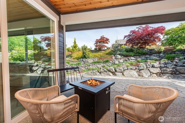 320 Morgison Loop, Sequim, WA 98382