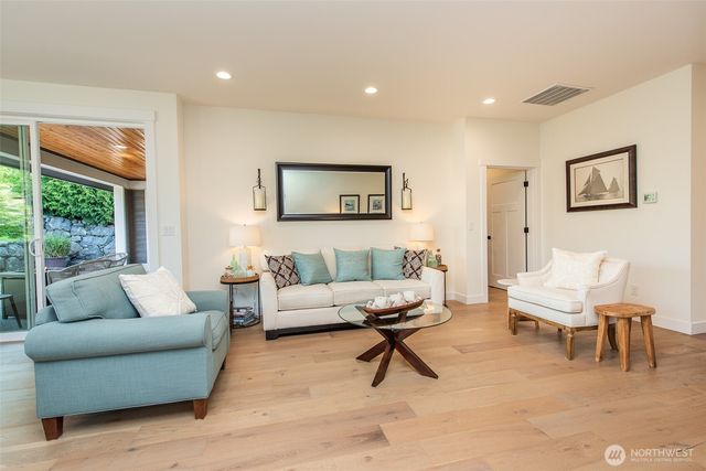 320 Morgison Loop, Sequim, WA 98382