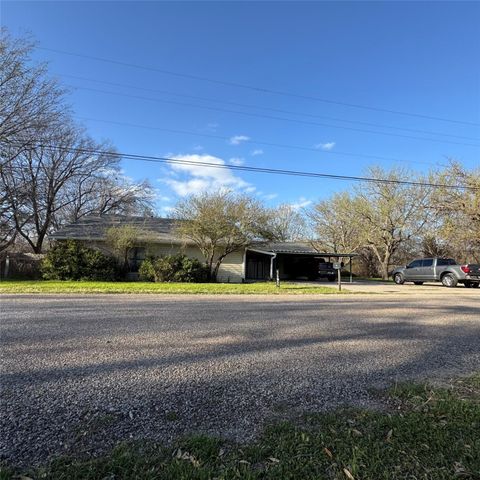 511 Rogers Road, Newark, TX 76071