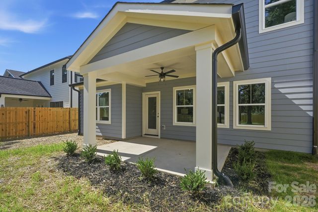 4020 Avalon Avenue, Charlotte, NC 28208