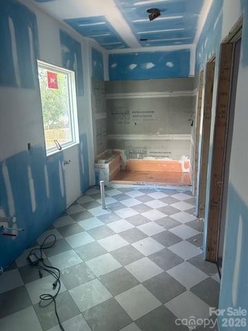 4020 Avalon Avenue, Charlotte, NC 28208