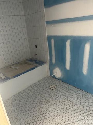 4020 Avalon Avenue, Charlotte, NC 28208