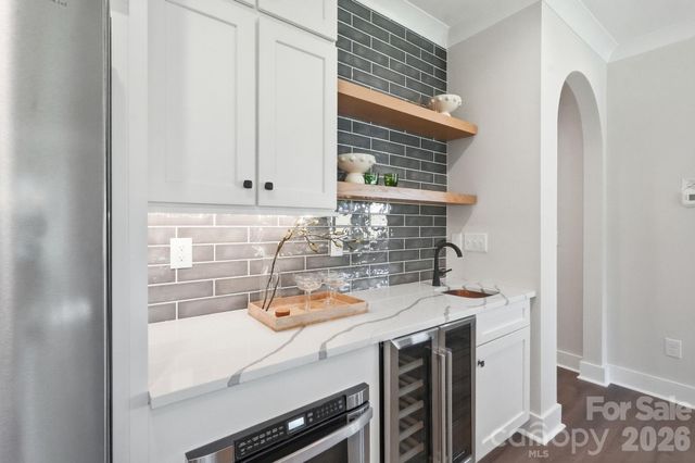 4020 Avalon Avenue, Charlotte, NC 28208