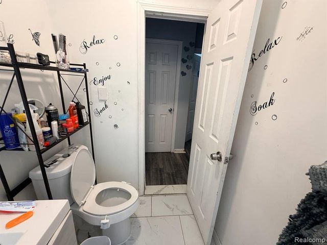 6215 Radnor Street, Detroit, MI 48224
