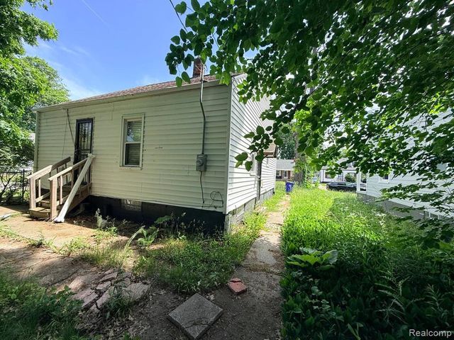 6215 Radnor Street, Detroit, MI 48224