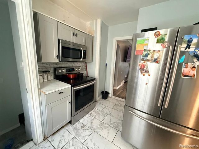 6215 Radnor Street, Detroit, MI 48224