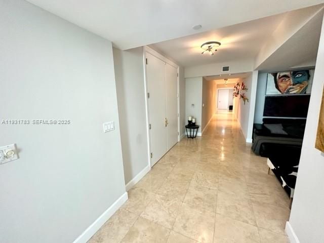 20201 E Country Club Dr 903, Aventura, FL 33180