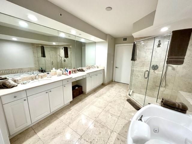 20201 E Country Club Dr 903, Aventura, FL 33180