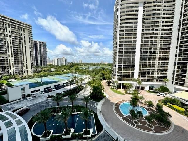 20201 E Country Club Dr 903, Aventura, FL 33180