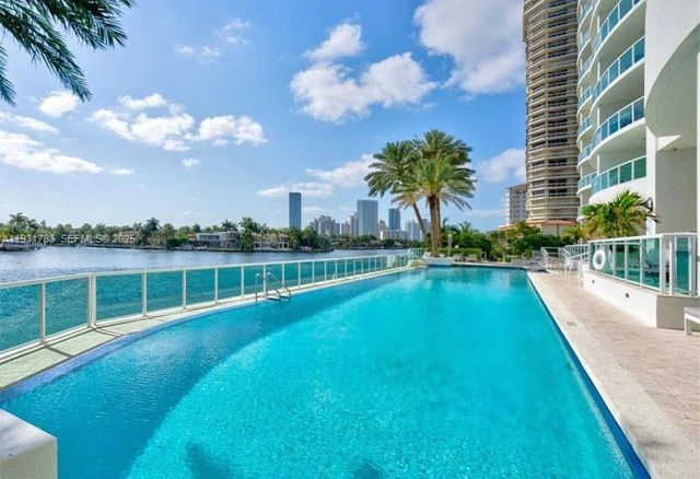 20201 E Country Club Dr 903, Aventura, FL 33180
