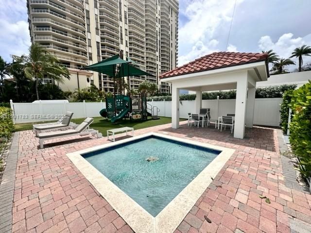 20201 E Country Club Dr 903, Aventura, FL 33180