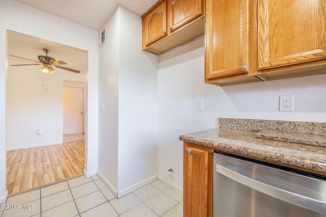 1105 Beechdale Drive Unit A, Palmdale, CA 93551