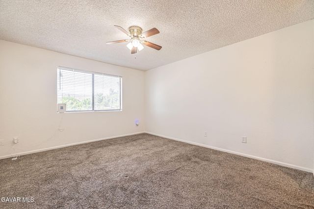 1105 Beechdale Drive Unit A, Palmdale, CA 93551