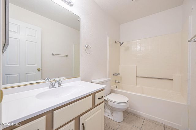1105 Beechdale Drive Unit A, Palmdale, CA 93551