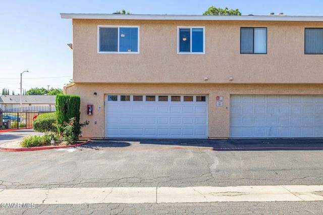 1105 Beechdale Drive Unit A, Palmdale, CA 93551
