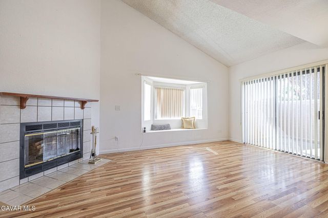1105 Beechdale Drive Unit A, Palmdale, CA 93551
