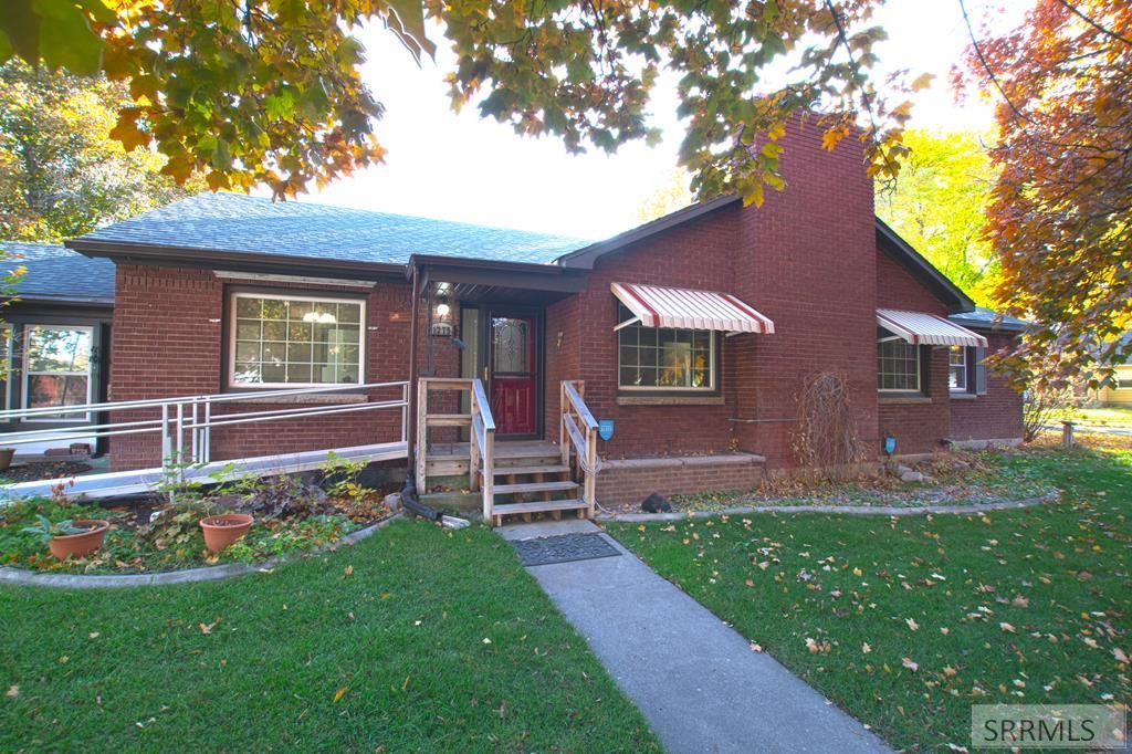 1275 Cranmer Avenue, Idaho Falls, ID 83404