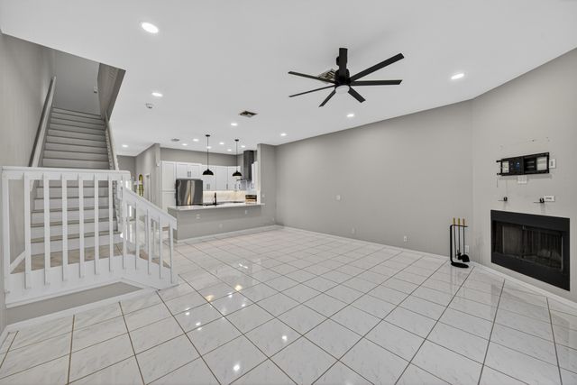 835 NE 17th Way, Fort Lauderdale, FL 33304