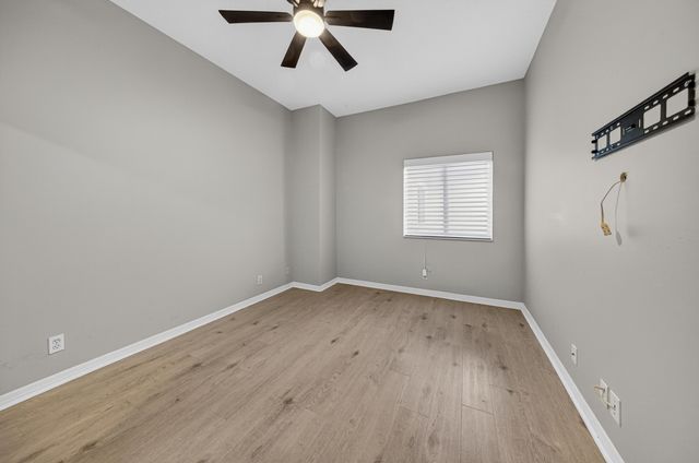 835 NE 17th Way, Fort Lauderdale, FL 33304