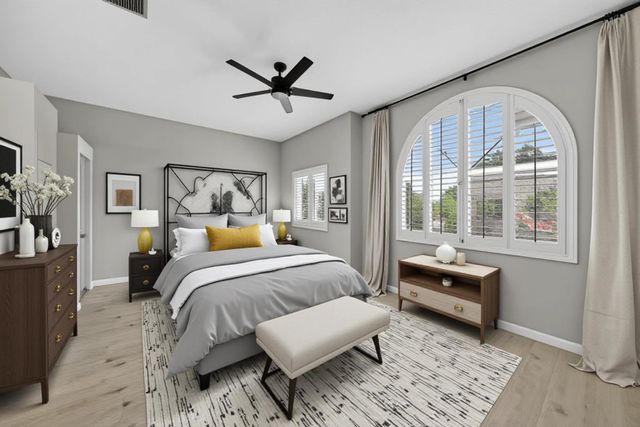 835 NE 17th Way, Fort Lauderdale, FL 33304