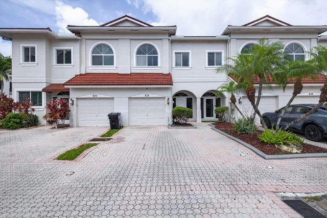835 NE 17th Way, Fort Lauderdale, FL 33304