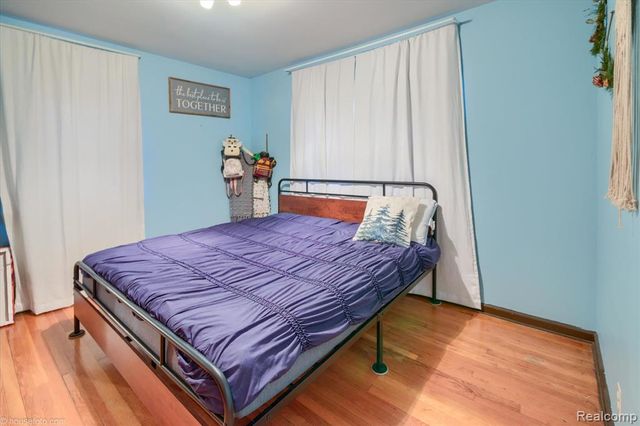 825 N Monroe Street, Lapeer, MI 48446