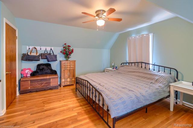 825 N Monroe Street, Lapeer, MI 48446