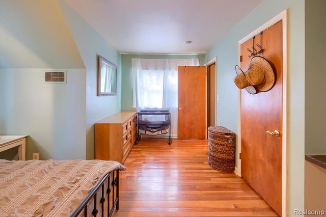 825 N Monroe Street, Lapeer, MI 48446