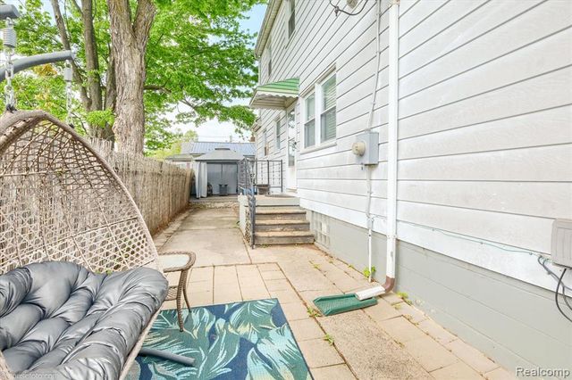 825 N Monroe Street, Lapeer, MI 48446