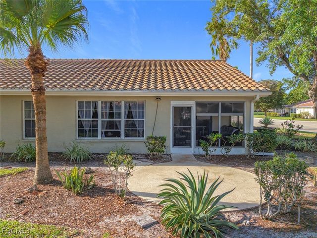 2001 Corona Del Sire DR, North Fort Myers, FL 33917