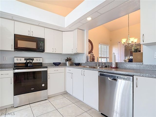 2001 Corona Del Sire DR, North Fort Myers, FL 33917