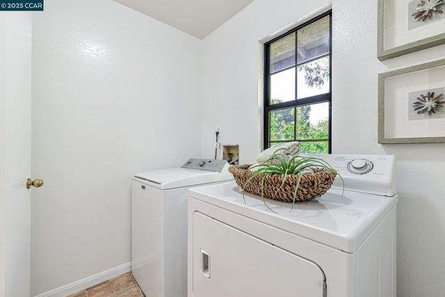 61 Alberta Ter, Walnut Creek, CA 94596