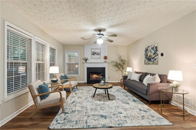 4458 High Gate Drive NW, Acworth, GA 30101