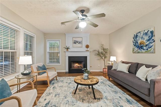 4458 High Gate Drive NW, Acworth, GA 30101