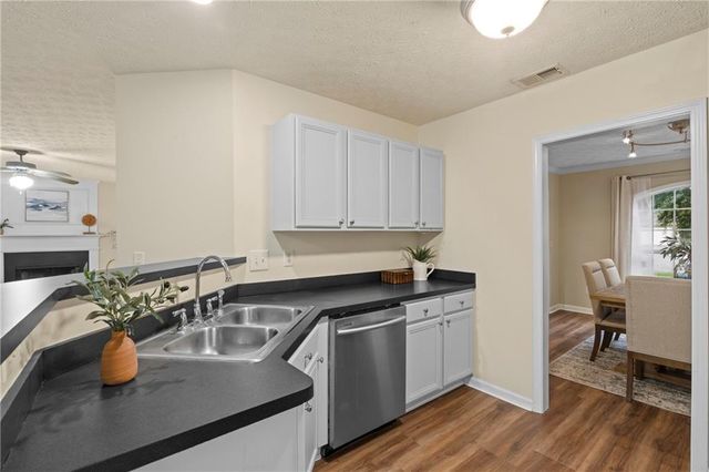 4458 High Gate Drive NW, Acworth, GA 30101