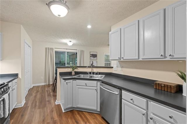 4458 High Gate Drive NW, Acworth, GA 30101