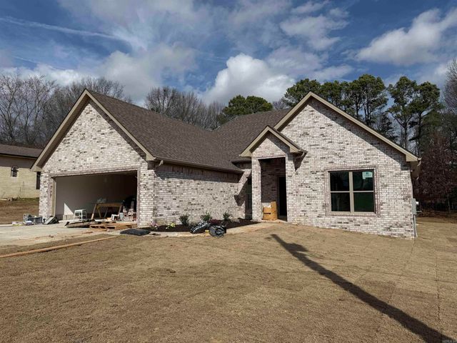 2011 Wildrose, Paragould, AR 72450