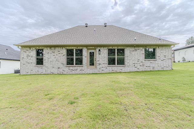 2011 Wildrose, Paragould, AR 72450