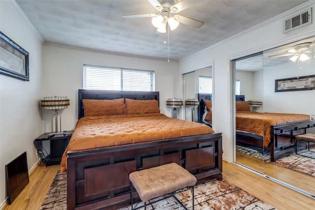 11315-11317 Lochwood Boulevard, Dallas, TX 75218