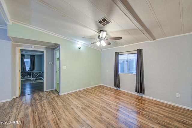 1770 N VALLEY Drive 18, Apache Junction, AZ 85120